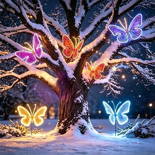 borboletas led coloridas iluminadas em árvore no jardim
