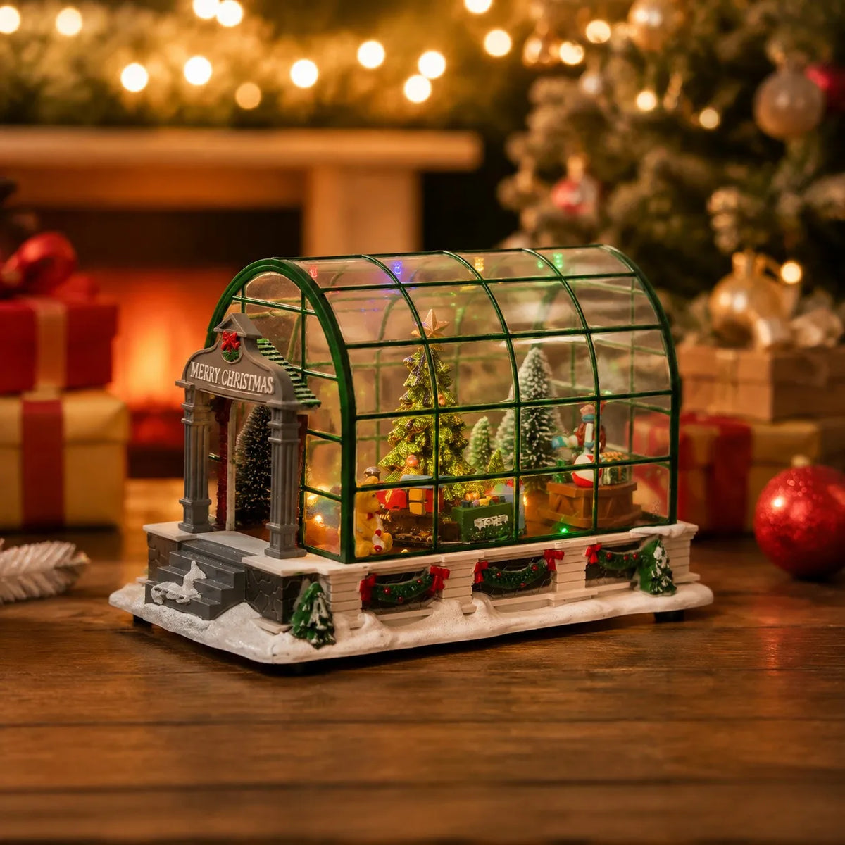 estufa de natal com brinquedos em miniatura perto da lareira