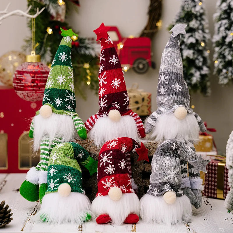 gnomos de natal de tricô vermelho verde e cinza com pernas longas