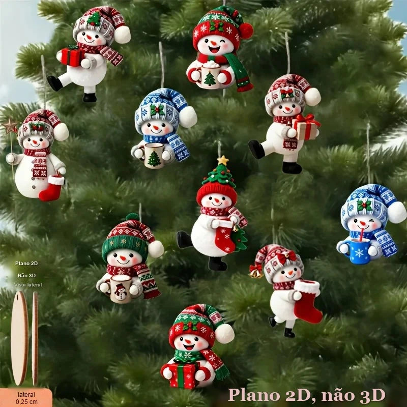 enfeites natalinos de boneco de neve pendurados em pinheiro